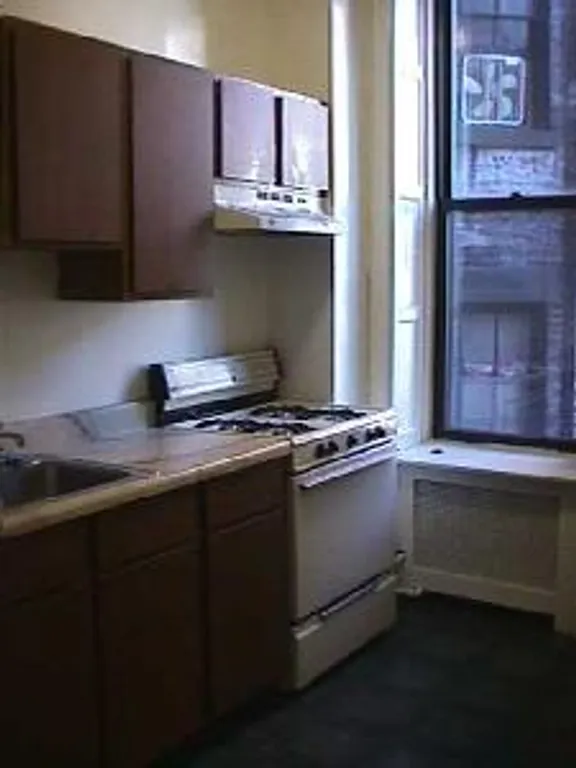 New York City Real Estate | View 111 Montague Street, 2B | room 2 | View 3
