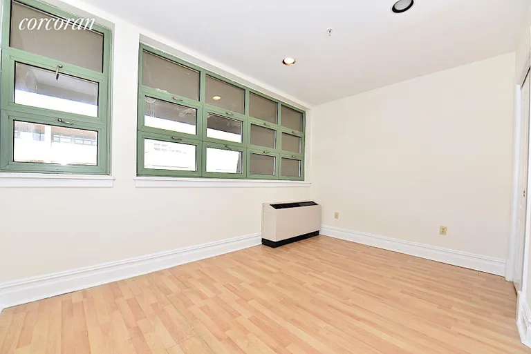 New York City Real Estate | View 19-19 24th Avenue, 307R | room 5 | View 6