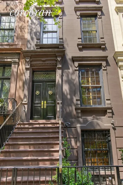 New York City Real Estate | View 179 East 80th Street | Facade 179 East 80th Street | View 4