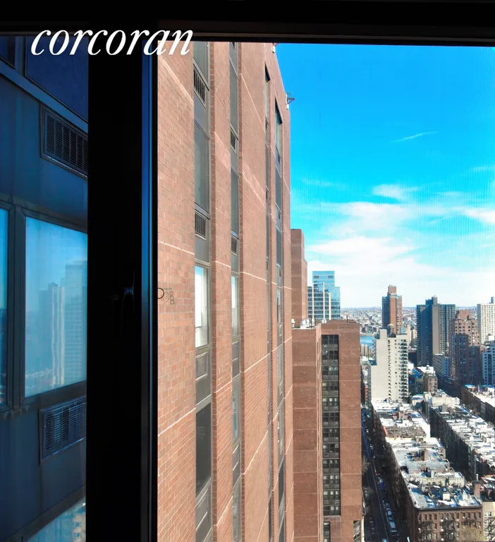 New York City Real Estate | View 1641 Third Avenue, 29C | room 10 | View 11