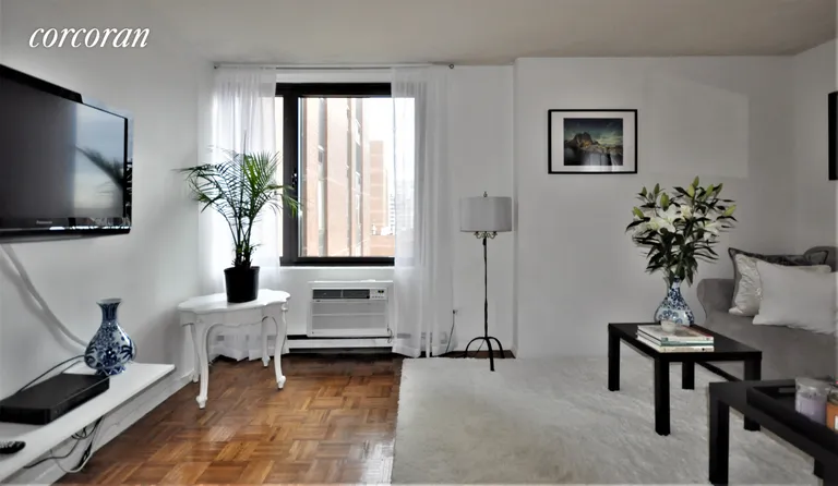 New York City Real Estate | View 1641 Third Avenue, 29C | room 9 | View 10