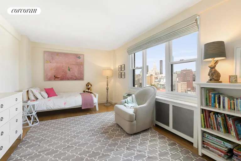 New York City Real Estate | View 77 Seventh Avenue, 19P | room 5 | View 6