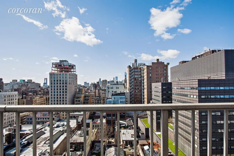 New York City Real Estate | View 7 East 14th Street, 21C | View | View 5