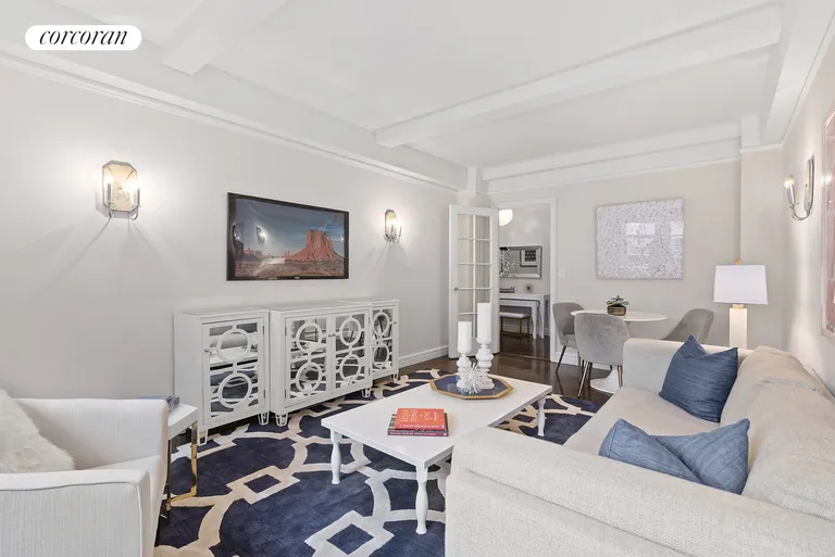 New York City Real Estate | View 11 West 69th Street, 7A | room 1 | View 2