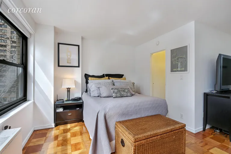 New York City Real Estate | View 180 West End Avenue, 4J | Bedroom | View 10