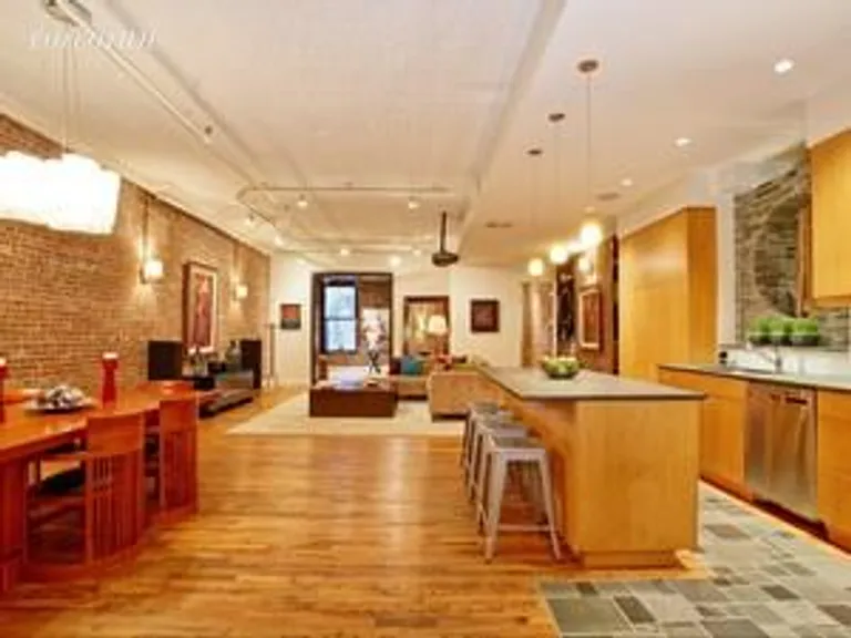 New York City Real Estate | View 169 Mercer Street, 3 | 3 Beds, 2 Baths | View 1