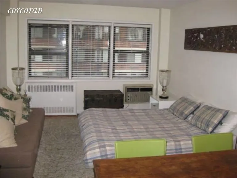 New York City Real Estate | View 333 East 75th Street, 9D | room 4 | View 5