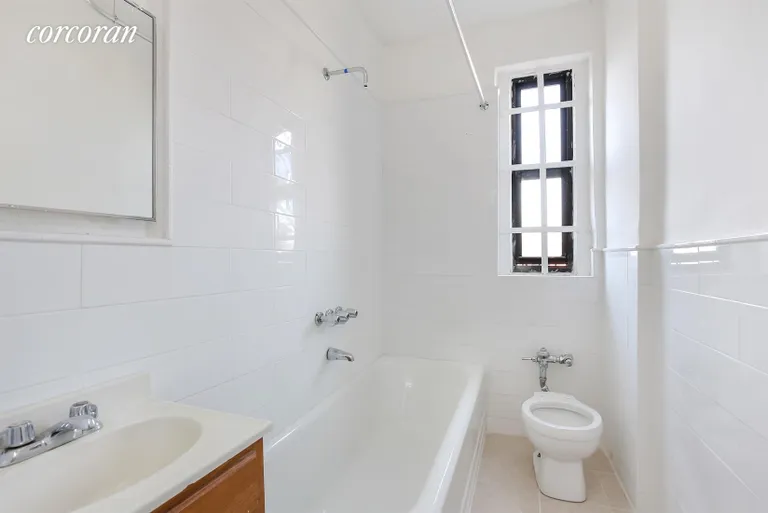 New York City Real Estate | View 120 West 138th Street, 6A | Bathroom | View 4