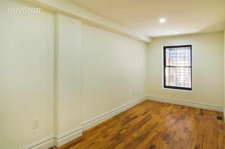 New York City Real Estate | View 746 Lexington Avenue, GRDN | Queen Size Bedroom 1 | View 7