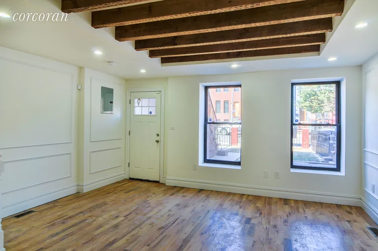 New York City Real Estate | View 746 Lexington Avenue, GRDN | room 3 | View 4