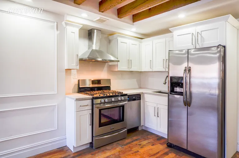 New York City Real Estate | View 746 Lexington Avenue, GRDN | Modern Open Kitchen | View 5
