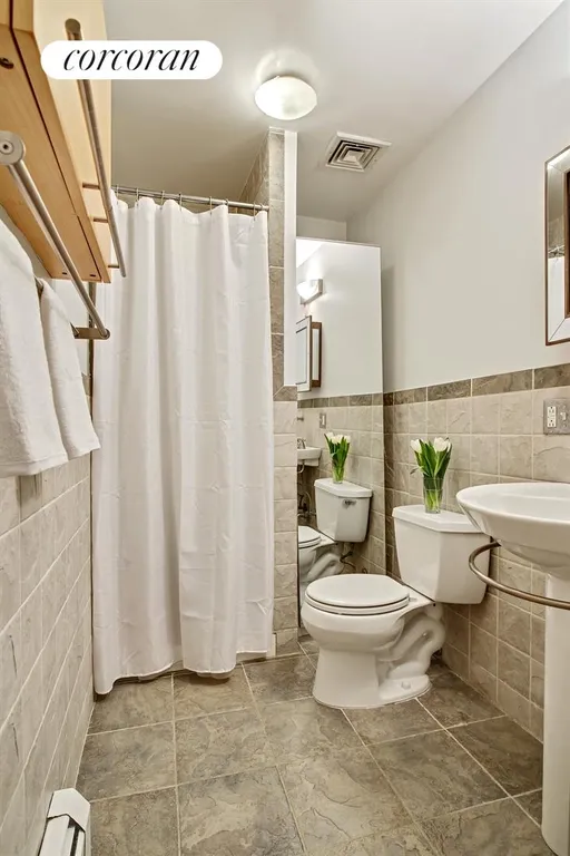 New York City Real Estate | View 285 5th Avenue, 1B | Bathroom | View 6