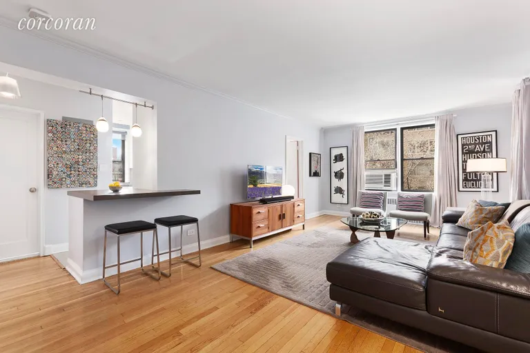 New York City Real Estate | View 30 East 9th Street, 3K | 2 Beds, 1 Bath | View 1