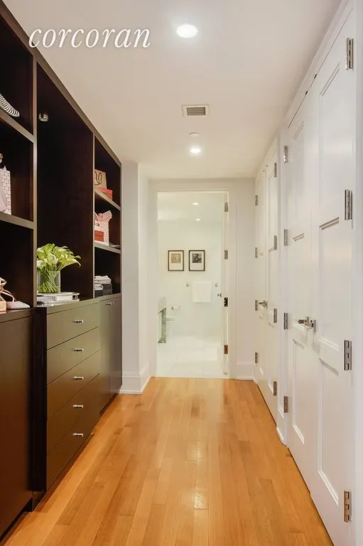 New York City Real Estate | View 305 East 85th Street, 4C | Dressing Room | View 6