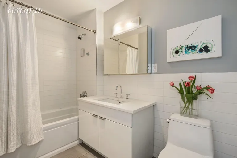 New York City Real Estate | View 100 Congress Street, 502 | Master bathroom | View 6