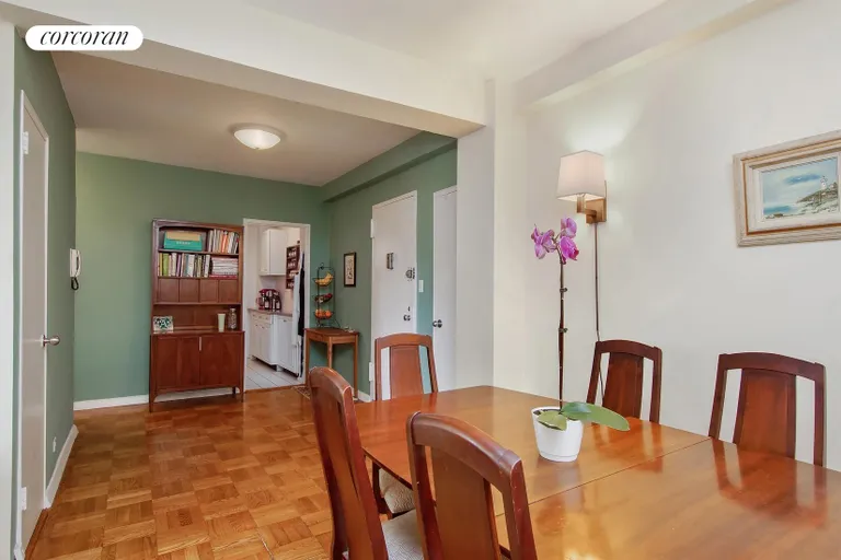New York City Real Estate | View 34 Plaza Street East, 602 | Large foyer doubles as a dining room | View 2
