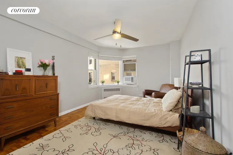 New York City Real Estate | View 34 Plaza Street East, 602 | King-sized bedroom  | View 4