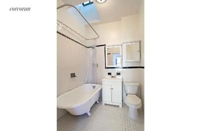 New York City Real Estate | View 153 Joralemon Street, 5R | Bathroom | View 3