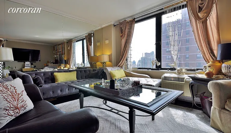 New York City Real Estate | View 1601 Third Avenue, 24A | room 10 | View 11