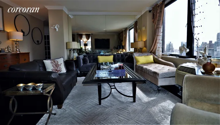 New York City Real Estate | View 1601 Third Avenue, 24A | room 5 | View 6