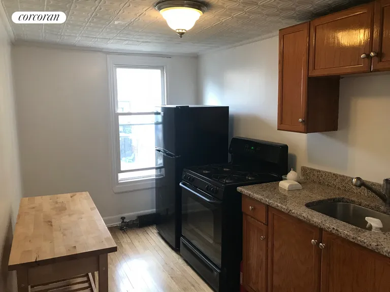 New York City Real Estate | View 268 18th Street, 2 | room 3 | View 4