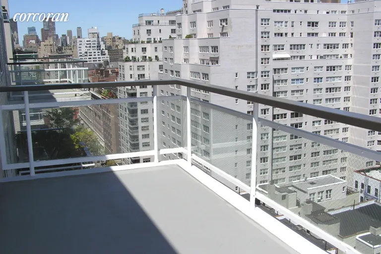 New York City Real Estate | View 200 East 66th Street, C20-02 | room 3 | View 4