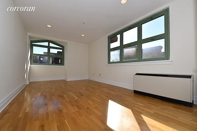 New York City Real Estate | View 19-19 24th Avenue, L506 | room 4 | View 5