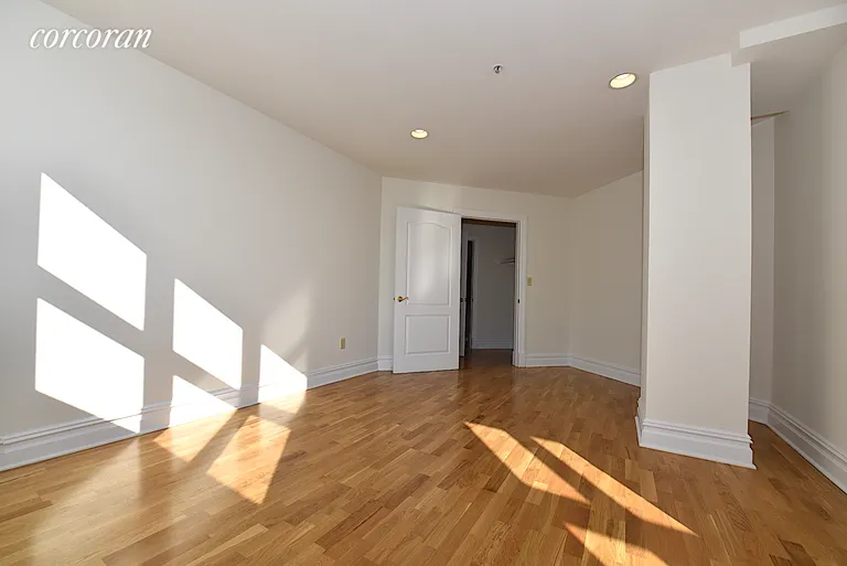 New York City Real Estate | View 19-19 24th Avenue, L506 | room 8 | View 9