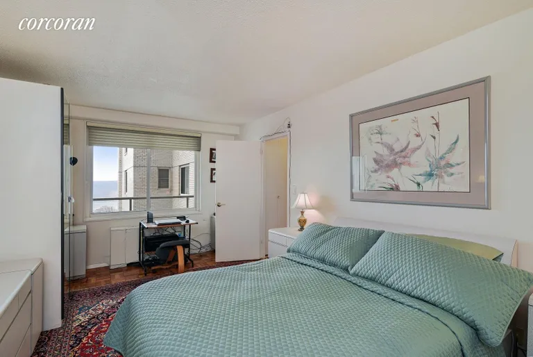 New York City Real Estate | View 3333 Henry Hudson Parkway, 17G | room 5 | View 6