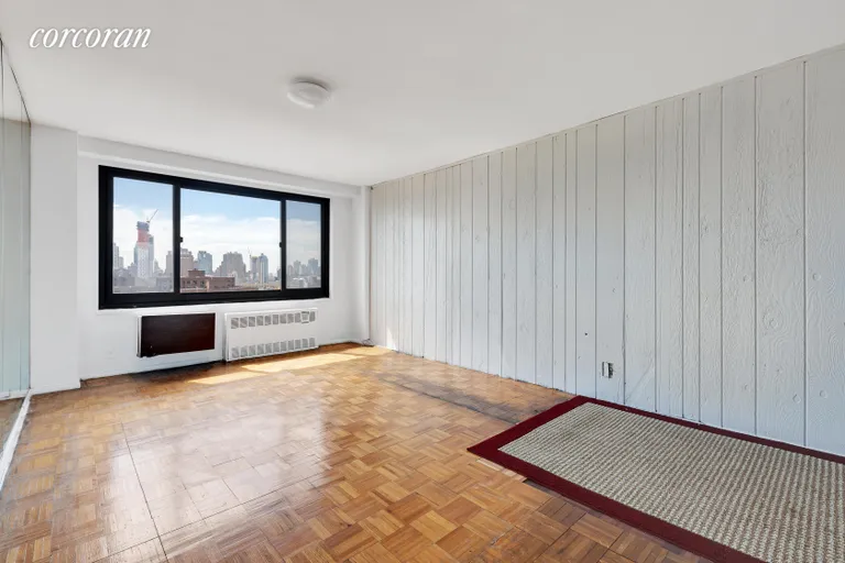 New York City Real Estate | View 185 Hall Street, 1711 | room 1 | View 2