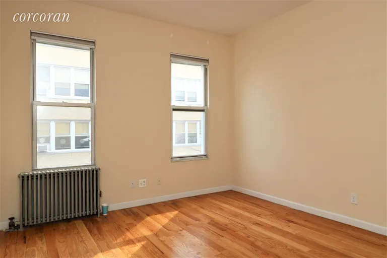 New York City Real Estate | View 13 Newel Street, 3R | room 4 | View 5