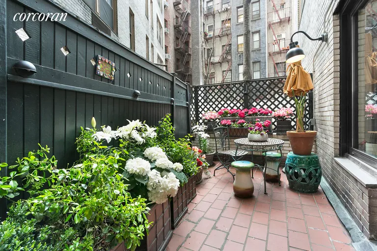 New York City Real Estate | View 2 Horatio Street, 1M | 6 | View 13