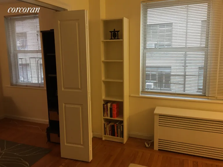 New York City Real Estate | View 321 East 43rd Street, 705 | room 2 | View 3
