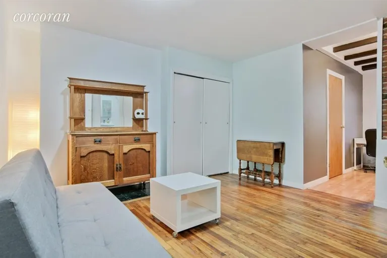 New York City Real Estate | View 90 South Oxford Street, 1R | 1 Bed, 1 Bath | View 1