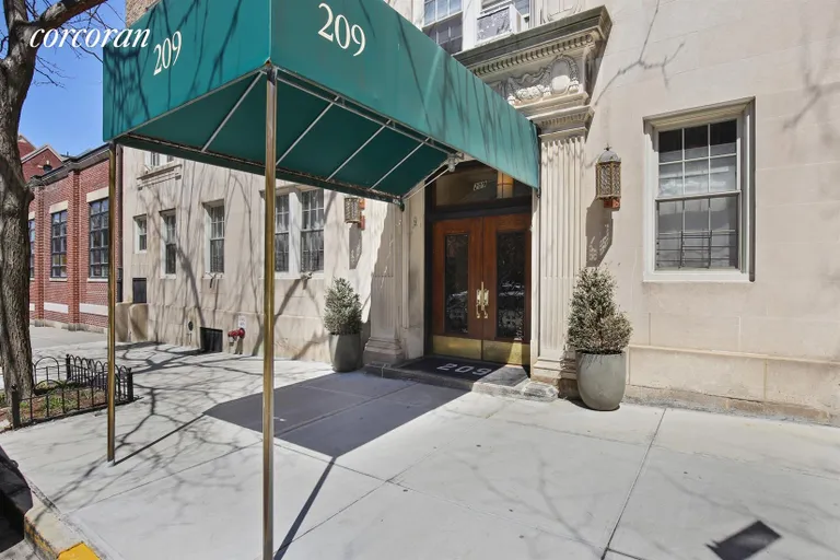 New York City Real Estate | View 209 Lincoln Place, 1C | Intimate pre-war cooperative
building | View 5