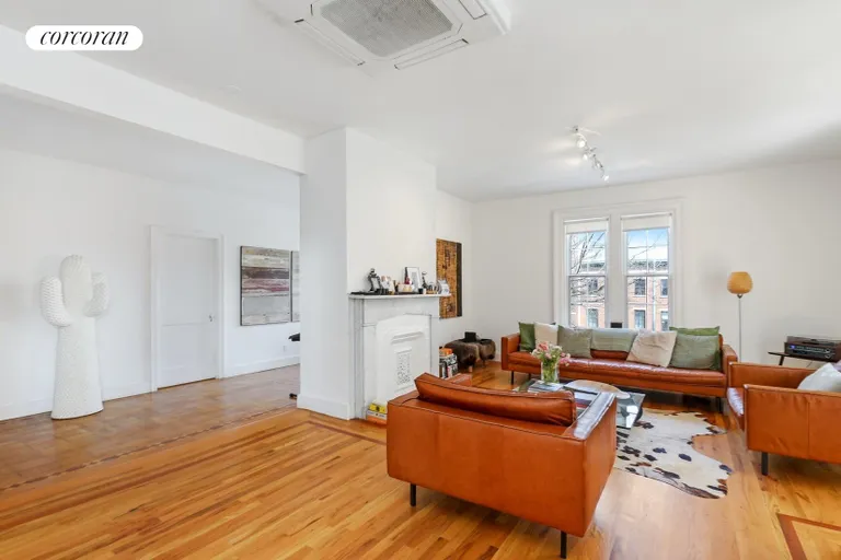New York City Real Estate | View 158 South Oxford Street, 2 | 6 Beds, 4 Baths | View 1