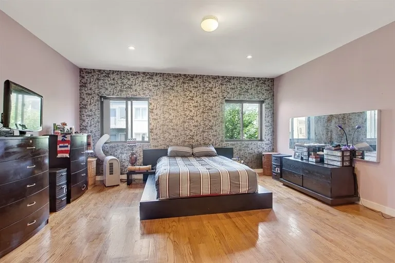 New York City Real Estate | View 1609 Bergen Street, 2 | room 2 | View 3