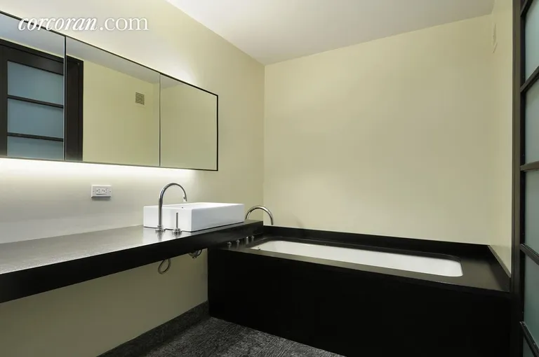 New York City Real Estate | View 20 Pine Street, 604 | Master Bathroom | View 5