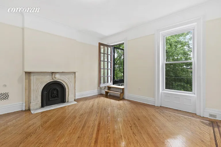 New York City Real Estate | View 290 Lafayette Avenue, 2 | 3 Beds, 1 Bath | View 1