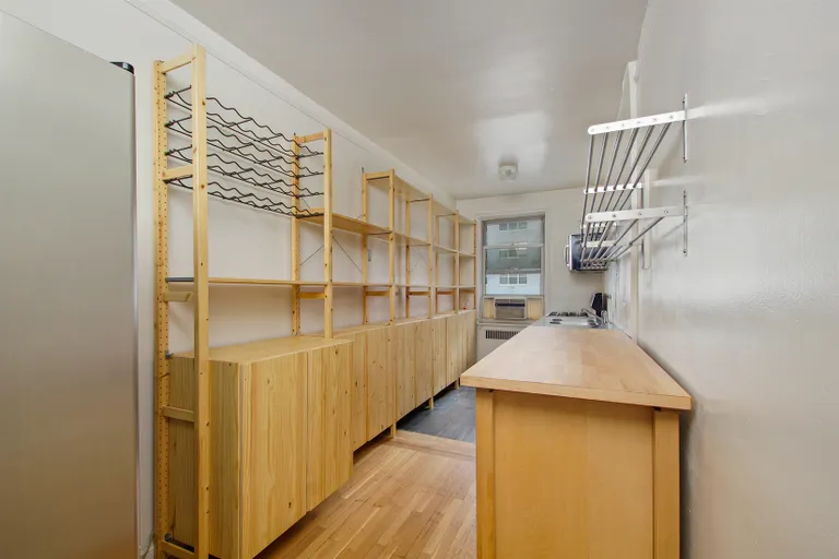 New York City Real Estate | View 305 West 52Nd Street, 5E | Kitchen | View 3