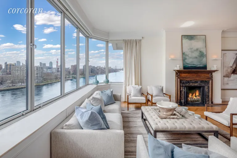 New York City Real Estate | View 10 Gracie Square, 7A | room 1 | View 2