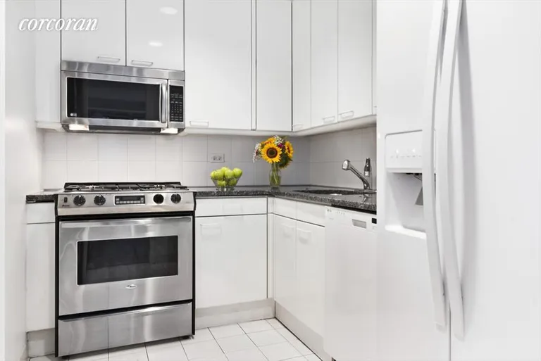 New York City Real Estate | View 146 West 57th Street, 56E | room 3 | View 4