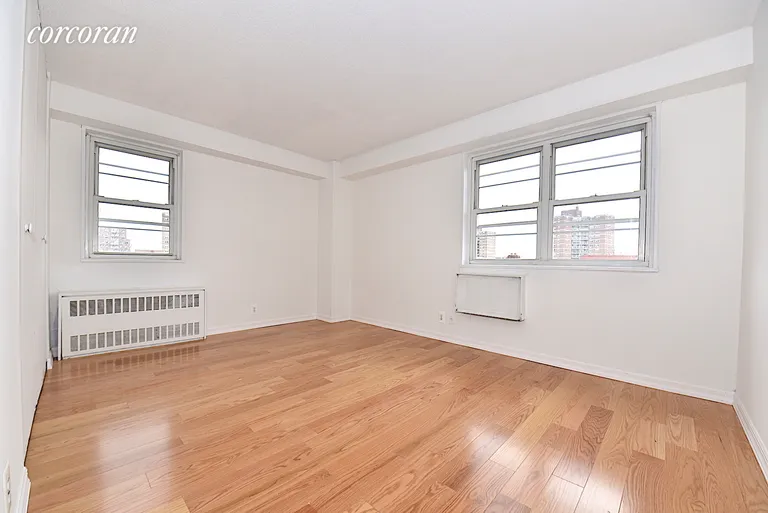 New York City Real Estate | View 47-50 59th Street, 2C | room 4 | View 5
