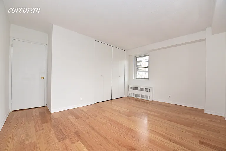 New York City Real Estate | View 47-50 59th Street, 2C | room 5 | View 6
