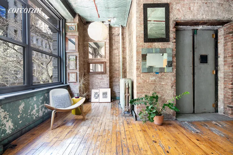 New York City Real Estate | View 139 West 17th Street, 2A | room 2 | View 3