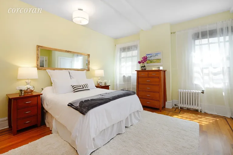 New York City Real Estate | View 215 West 90th Street, 11A | room 3 | View 4
