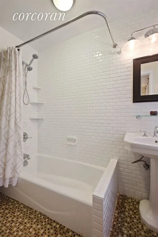 New York City Real Estate | View 320 Central Park West, 1J | Bathroom | View 5