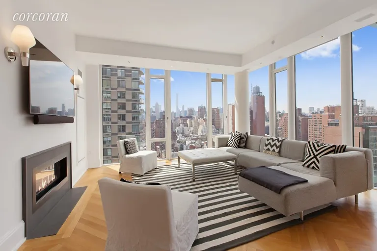 New York City Real Estate | View 305 East 85th Street, 18A | 4 Beds, 4 Baths | View 1