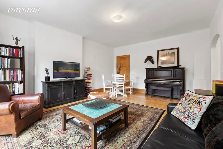 New York City Real Estate | View 300 West 109th Street, 2R | 5 | View 5
