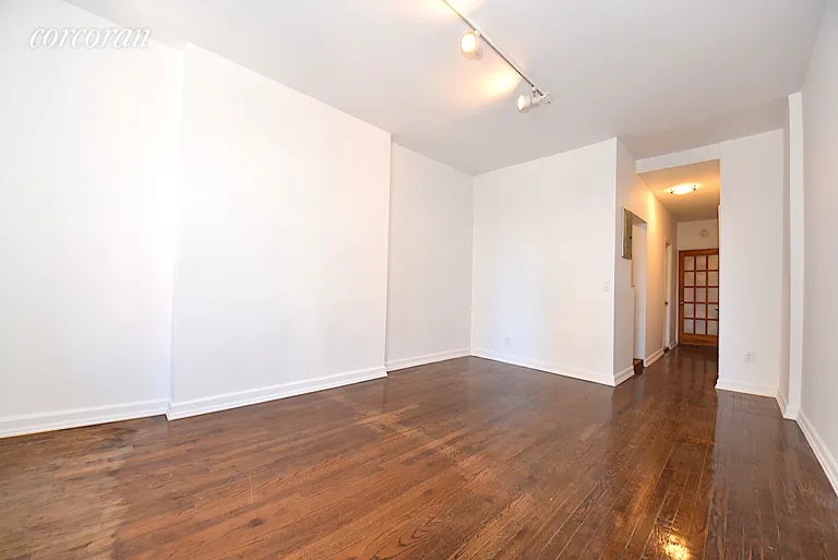 New York City Real Estate | View 301 East 95th Street, B4 | room 2 | View 3
